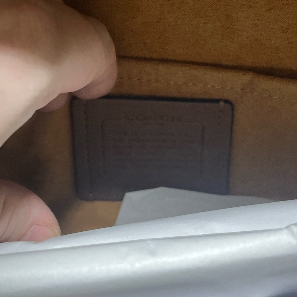 Coach Black Leather Shoulder Bag with Gold Chain - Picture 4 of 10